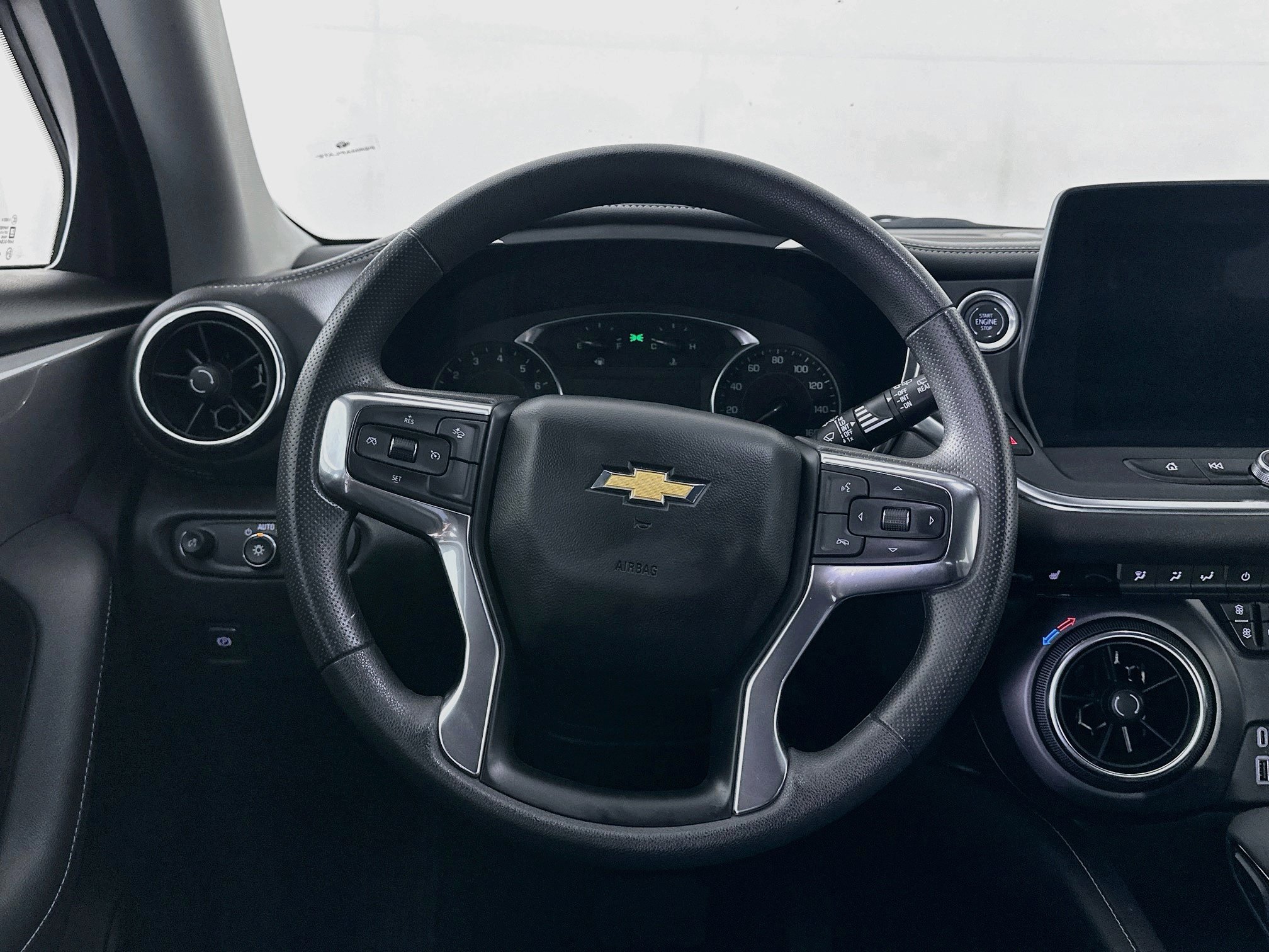 Used 2026 Chevrolet Blazer LT FWD image 18