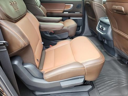 Used 2025 Ford Expedition Max King Ranch AWD/4WD image 12
