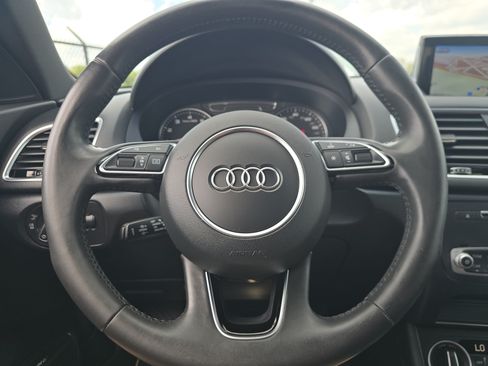 Used 2016 Audi Q3 2.0T Prestige AWD/4WD image 22