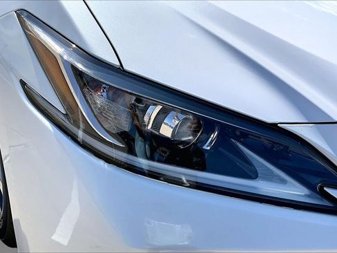 Used 2019 Lexus ES 350 w/ Premium Package FWD image 28