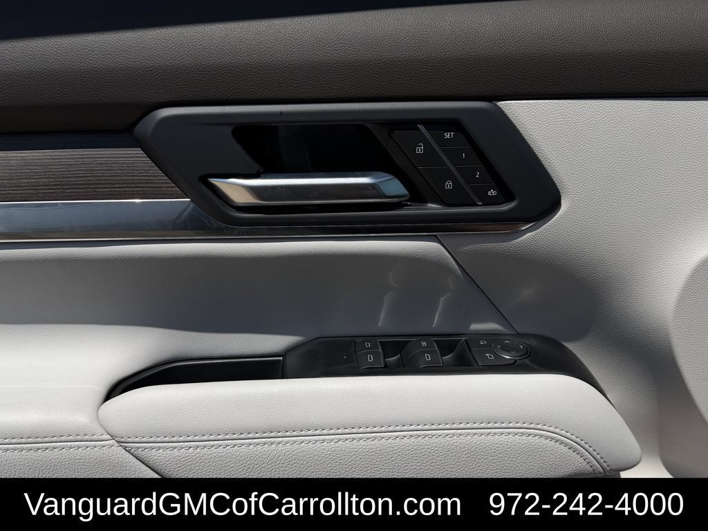 New 2027 GMC Terrain Denali w/ LPO, Floor Liner Package AWD/4WD image 21
