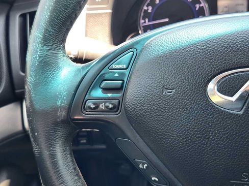 Used 2015 INFINITI Q40 w/ Moonroof Package RWD image 27