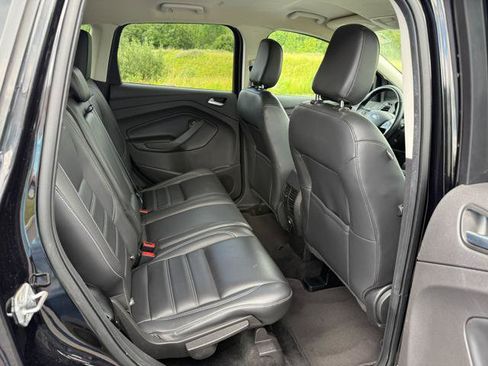Used 2019 Ford Escape SEL AWD/4WD image 21
