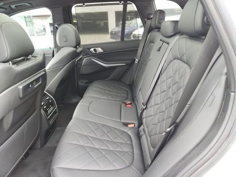 Used 2023 BMW X5 xDrive40i w/ Premium Package image 20