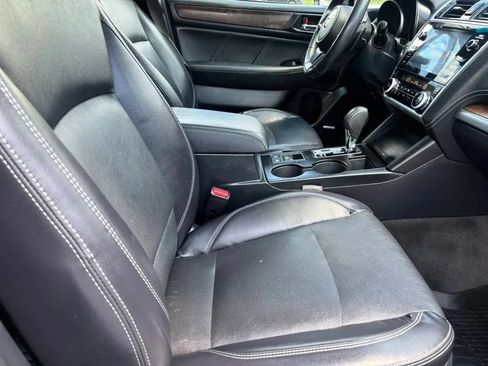 Used 2018 Subaru Outback 2.5i Limited AWD/4WD image 19
