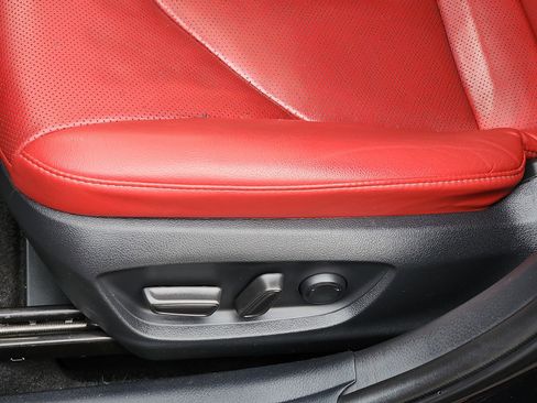 Used 2023 Toyota Camry XSE image 22