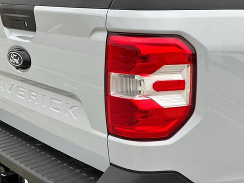 New 2025 Ford Maverick XLT w/ XLT Luxury Package AWD/4WD image 36