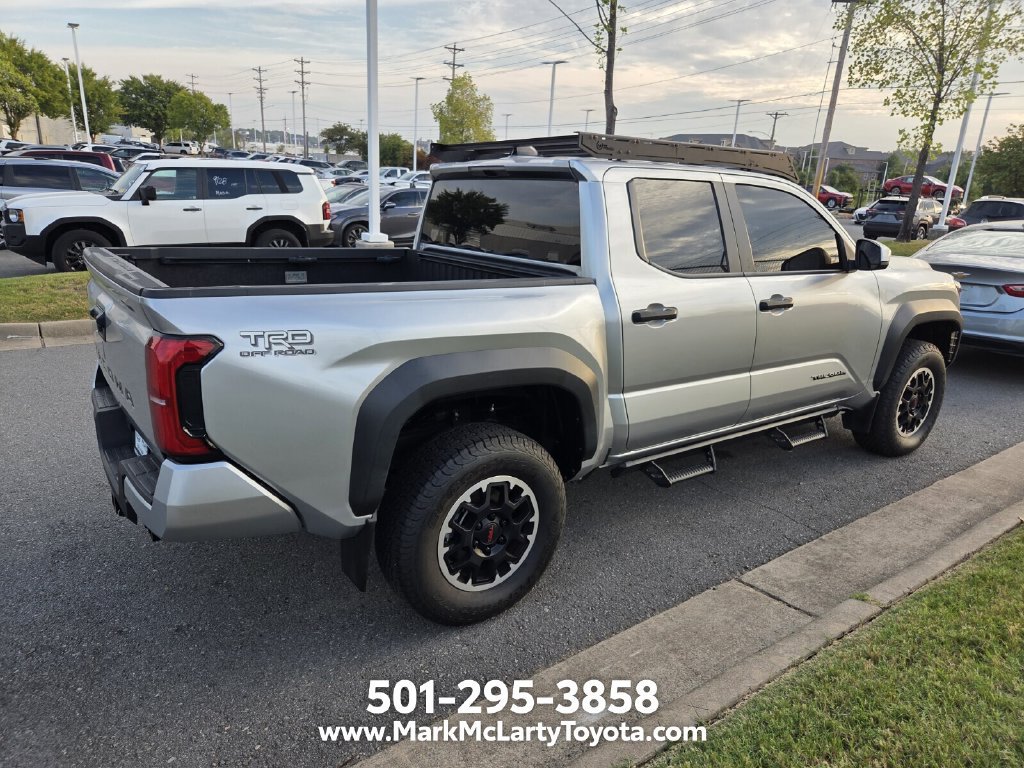 Used 2024 Toyota Tacoma TRD Off-Road AWD/4WD image 4