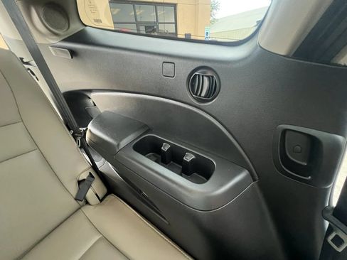 Used 2017 Honda Pilot Elite image 38