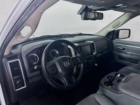 Used 2017 RAM 1500 Big Horn image 30