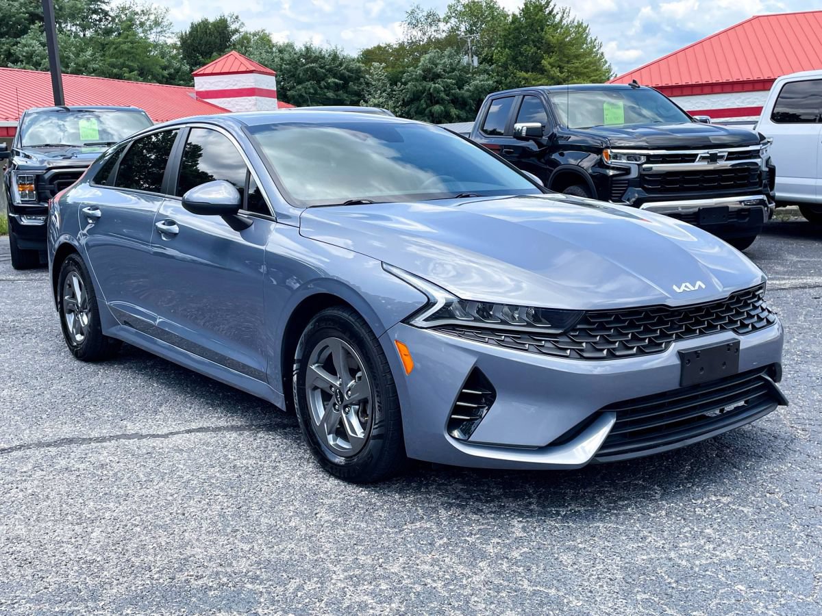 Used 2023 Kia K5 LXS FWD image 2