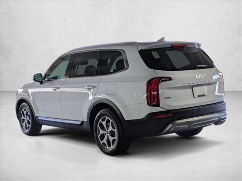 Used 2022 Kia Telluride EX image 8