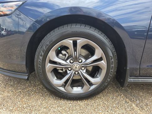 Used 2023 Honda Accord EX image 25