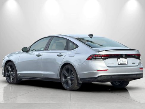 Used 2025 Honda Accord Sport image 6