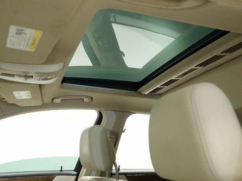 Used 2015 Mercedes-Benz E 350 Sedan image 26