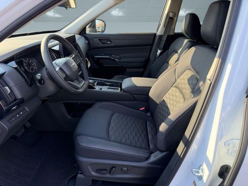 New 2026 Nissan Pathfinder SV FWD image 5