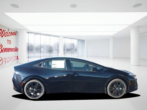 New 2026 Toyota Prius Plug-In Hybrid image 5