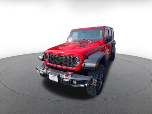 Used 2025 Jeep Wrangler Unlimited Rubicon AWD/4WD image 2