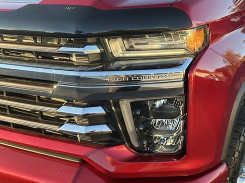 Used 2020 Chevrolet Silverado 3500 High Country image 11