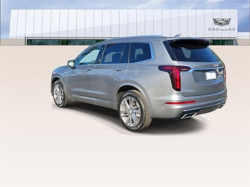 Certified 2023 Cadillac XT6 Premium Luxury image 6