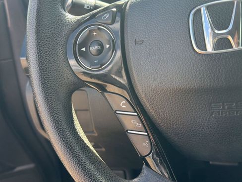Used 2016 Honda Accord LX image 17