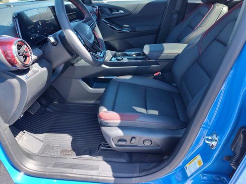New 2026 Chevrolet Equinox RS w/ Convenience Package III AWD/4WD image 9