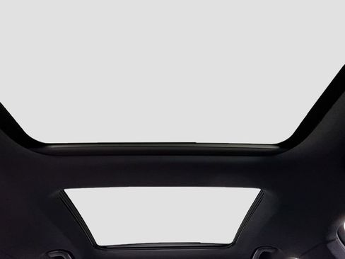 Used 2022 Mercedes-Benz C 300 4MATIC Sedan image 22