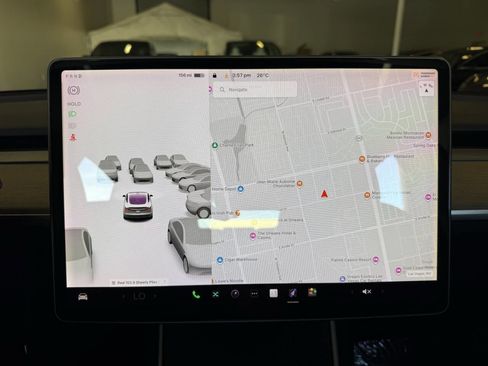 Used 2019 Tesla Model 3 Standard Range Plus image 3