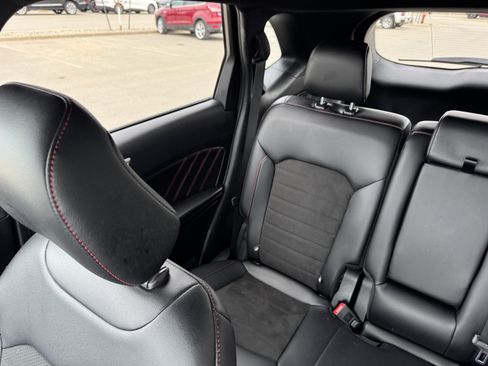 Used 2020 Ford Edge ST-Line w/ Cold Weather Package image 12