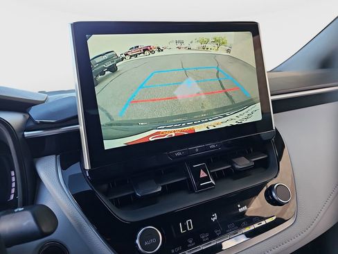 Certified 2025 Toyota Corolla SE w/ SE Premium Package FWD image 13