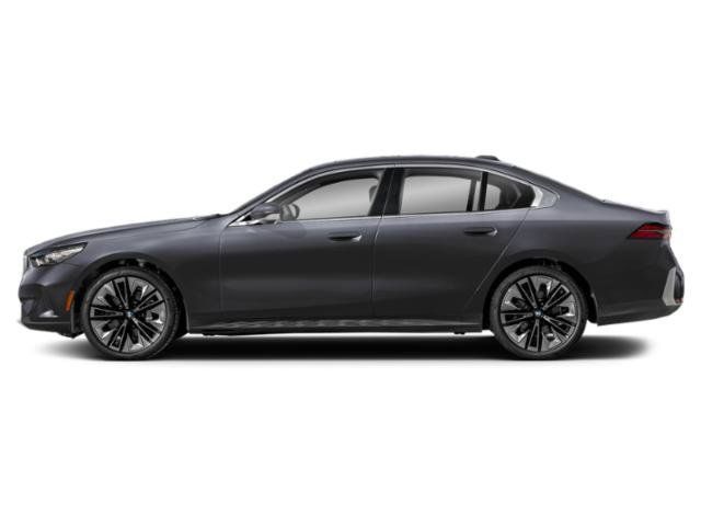 Used 2024 BMW 530i w/ M Sport Package RWD image 3