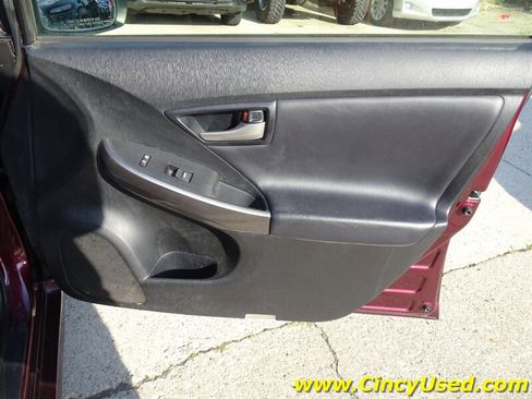 Used 2013 Toyota Prius Persona Series FWD image 28