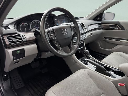 Certified 2017 Honda Accord EX-L image 14