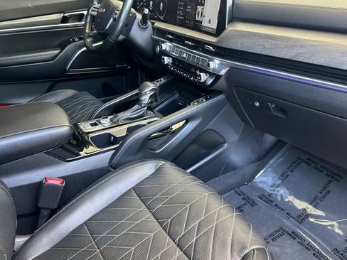Used 2023 Kia Telluride SX X-Pro AWD/4WD image 17