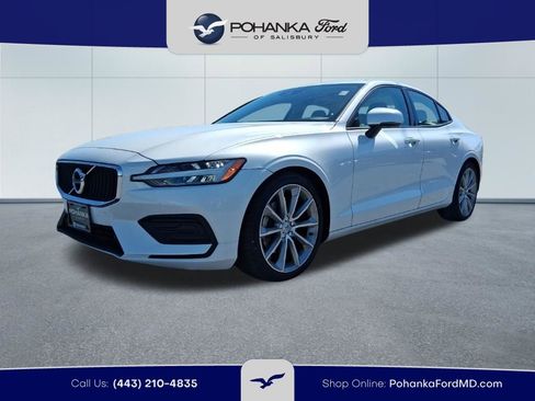 Used 2020 Volvo S60 T5 Momentum w/ Premium Package image 1