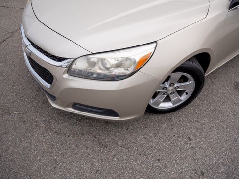 Used 2015 Chevrolet Malibu LT image 4