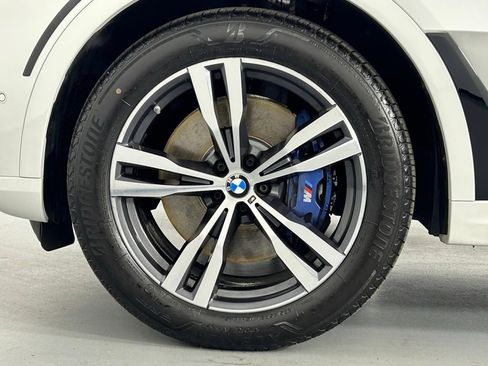 Used 2025 BMW X7 xDrive40i w/ M Sport Package AWD/4WD image 43