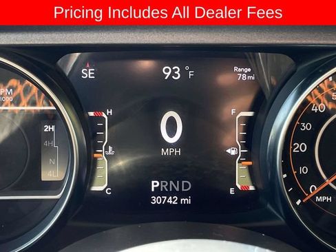 Used 2023 Jeep Gladiator Mojave AWD/4WD image 25