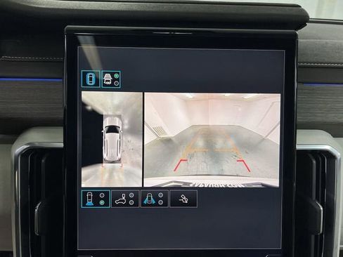 Certified 2025 GMC Acadia Denali AWD/4WD image 15