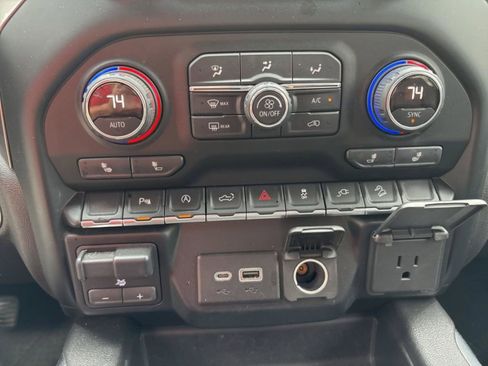 Used 2019 Chevrolet Silverado 1500 LT Trail Boss AWD/4WD image 19