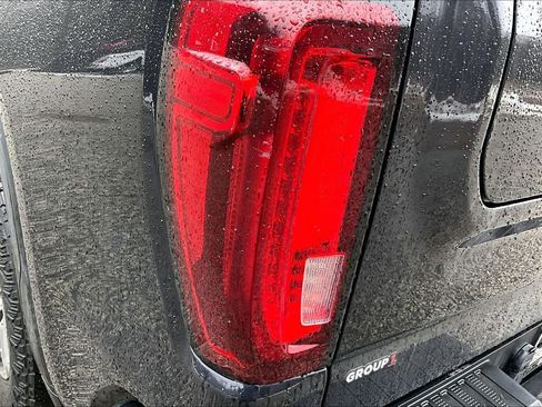 Used 2024 GMC Sierra 1500 SLT image 27