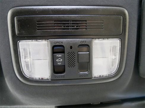 Used 2017 Honda Civic EX-L image 25