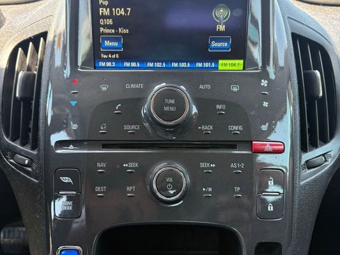Used 2013 Chevrolet Volt Premium w/ Premium Trim Package FWD image 21