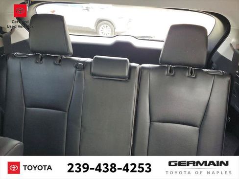 Certified 2020 Toyota Highlander XLE FWD image 22