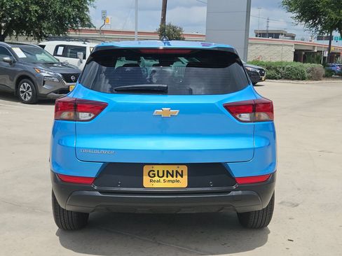 Used 2025 Chevrolet TrailBlazer LS w/ LS Confidence Package FWD image 4