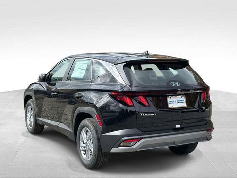 New 2026 Hyundai Tucson SE image 3