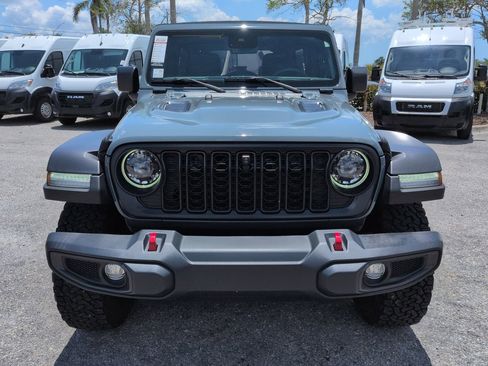 Used 2024 Jeep Wrangler Unlimited Rubicon w/ Technology Group AWD/4WD image 3