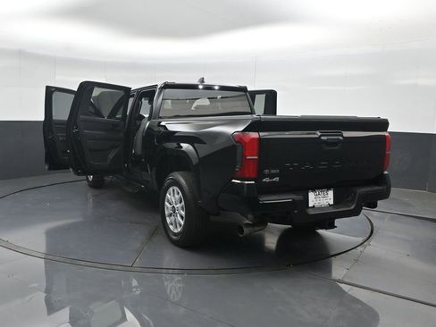 Used 2025 Toyota Tacoma SR5 AWD/4WD image 54