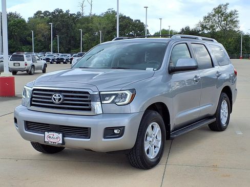 Certified 2018 Toyota Sequoia SR5 w/ Premium Package RWD image 3