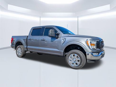 Used 2022 Ford F150 Lariat w/ Tow Technology Package image 2